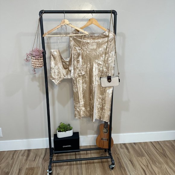 Reformation Beba 🕸Silk🕸 Two Piece | Sable 🎉SALE🎀 NEW - Picture 11 of 16